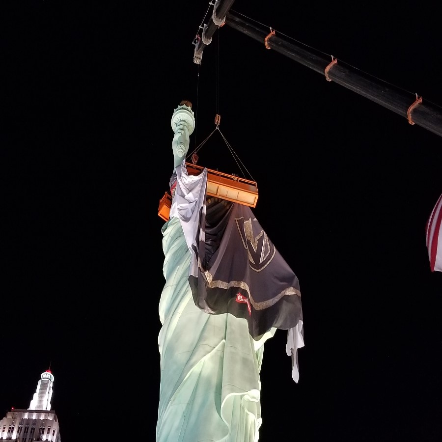 Las Vegas' Statue of Liberty Wearing A Golden Knights Sweater
