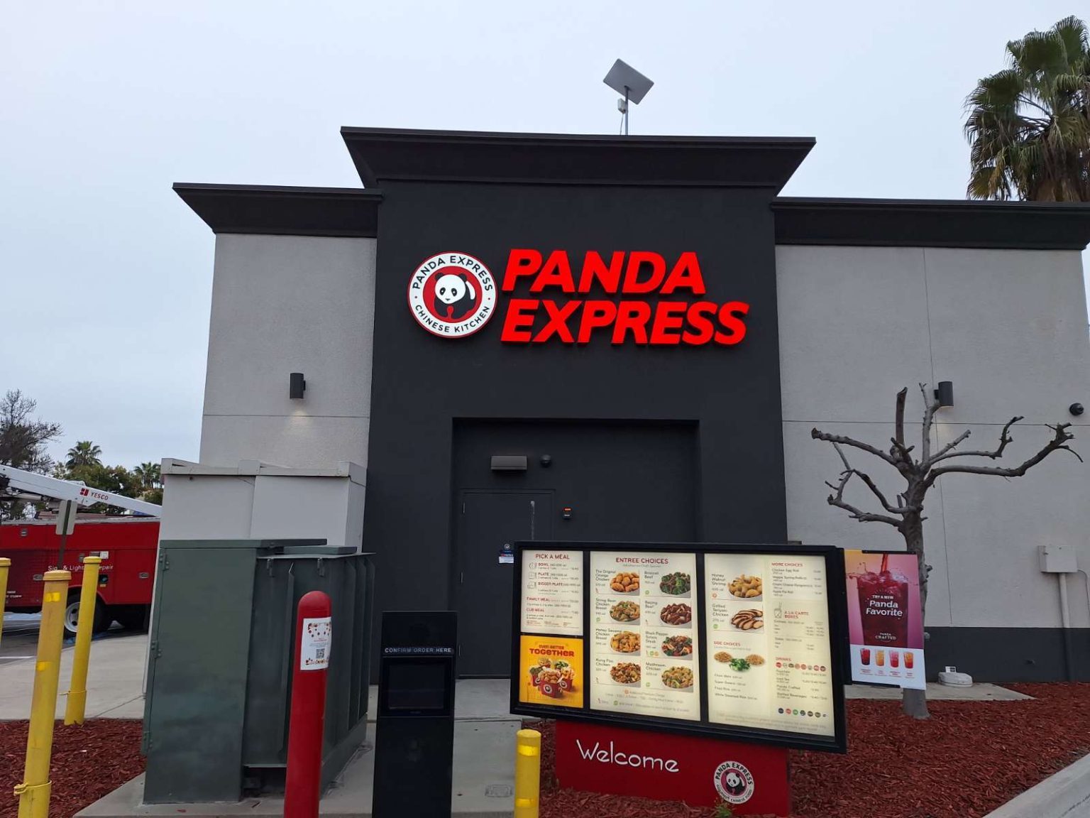Panda Express Inn Panda Express Dinuba – YESCO Central Valley