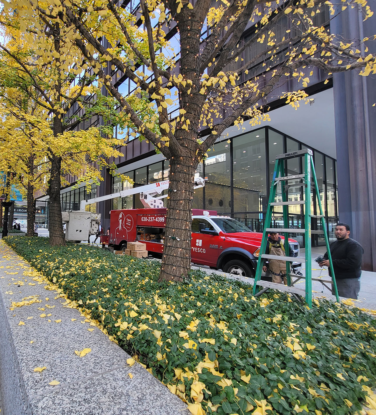 YESCO-Chicago-service-slider