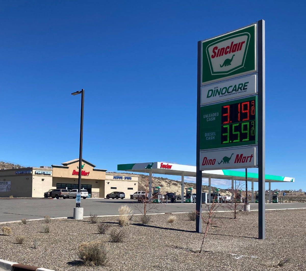 YESCO-elko-signs-sinclair