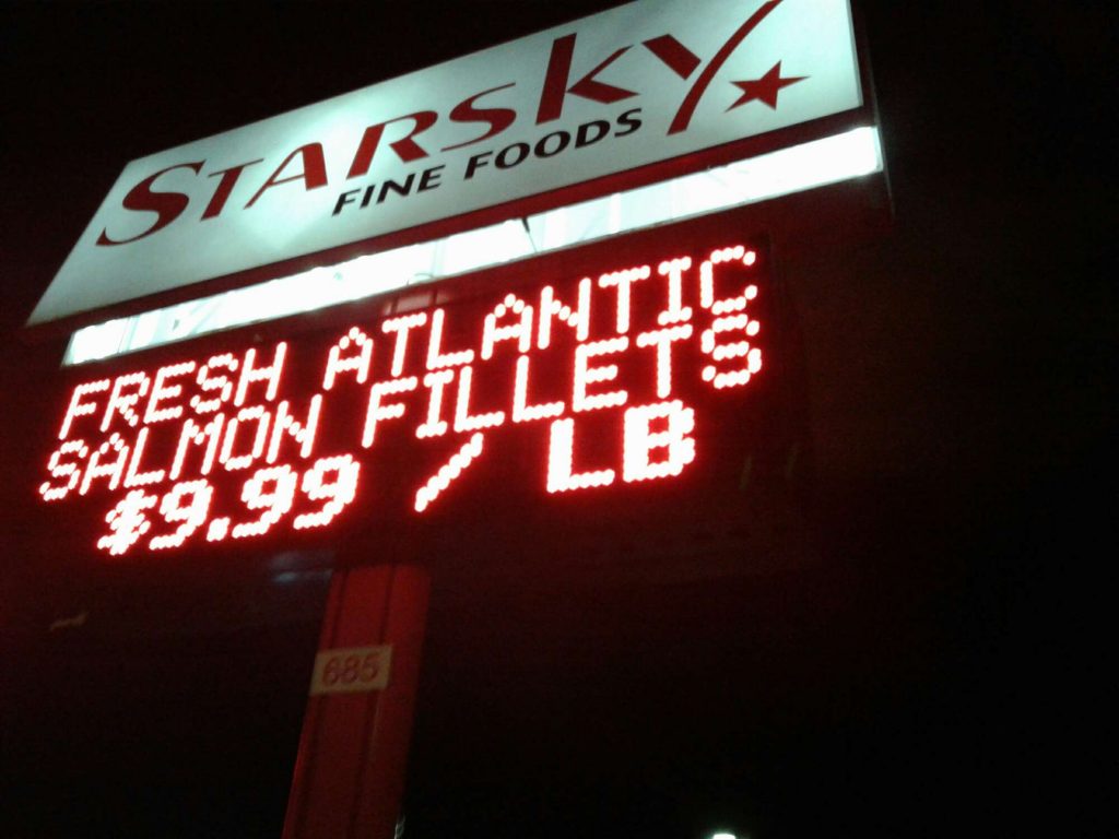 Starsky Fine Food electronic message sign
