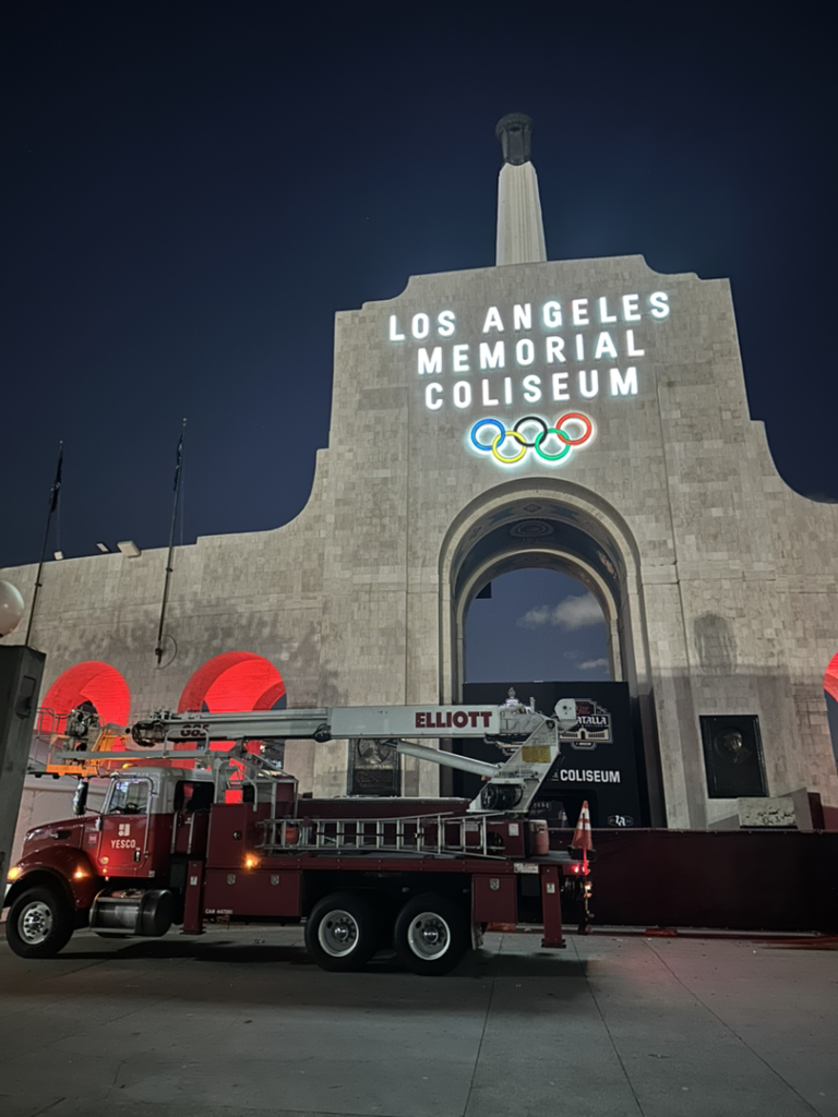 Los Angeles Memorial Coliseum’s Sign | YESCO Sign & Lighting Los Angeles