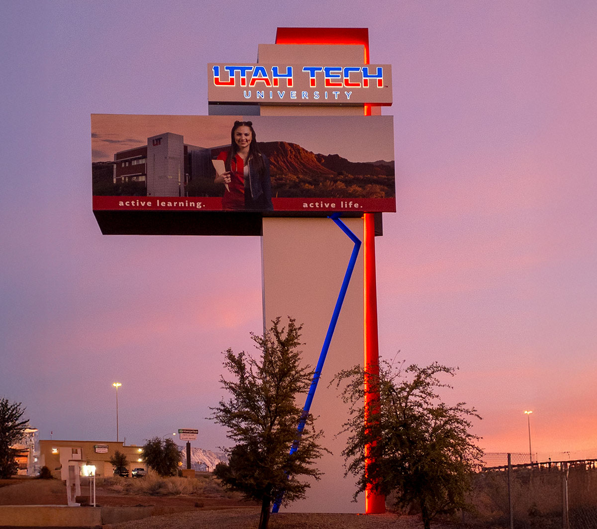 custom-signs-utah-tech