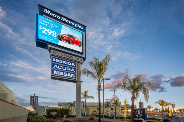 YESCO Electronic Displays Metro Motorplex